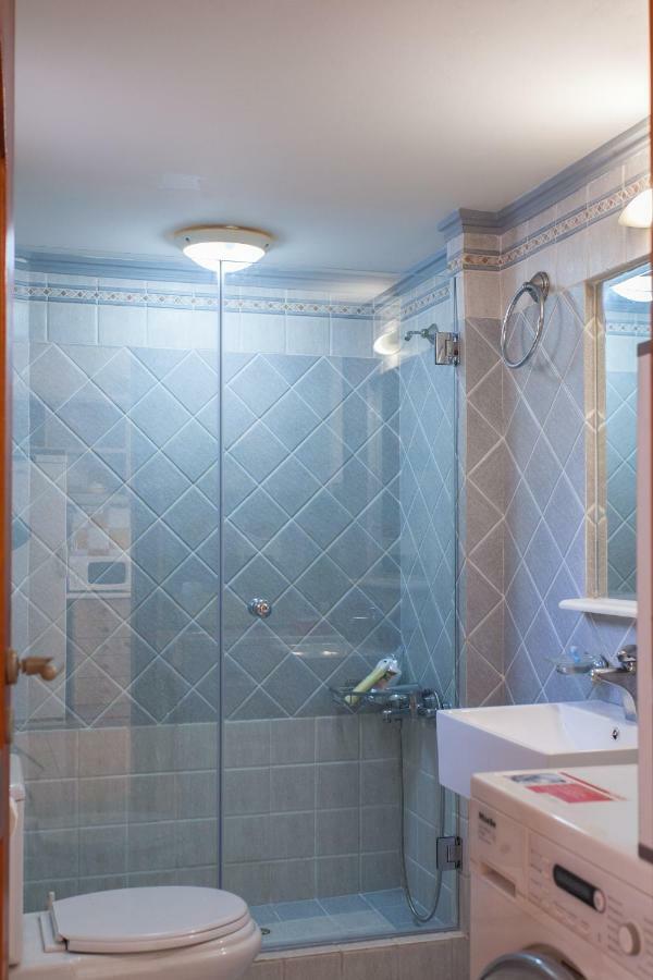 Evelia Apartment Galatás المظهر الخارجي الصورة