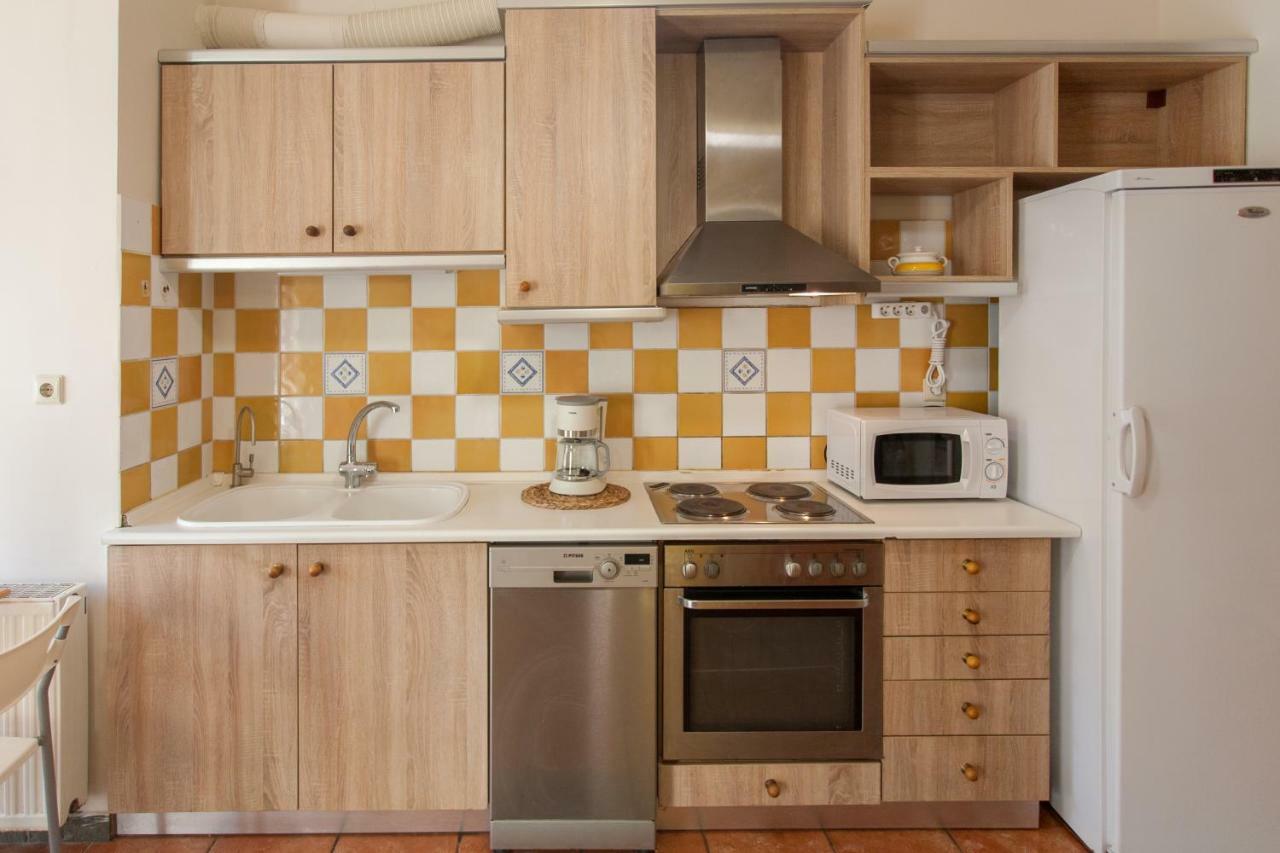 Evelia Apartment Galatás المظهر الخارجي الصورة